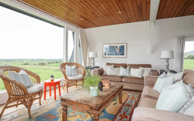 Bryn Odol Bach