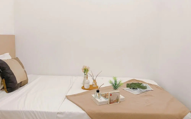 Pristine And Homelike 2Br Apartment At Vittoria Residence