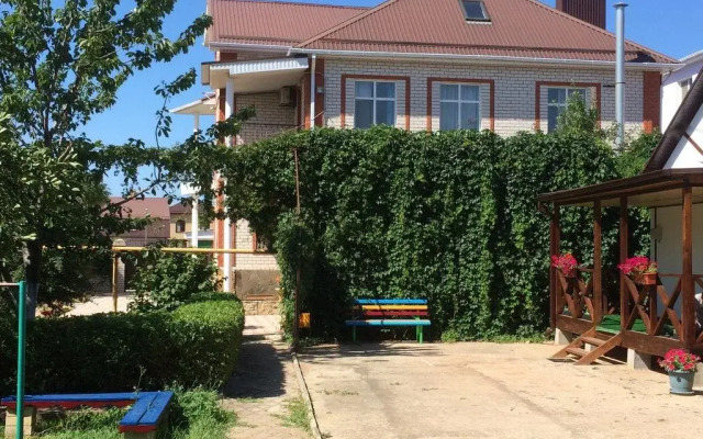 Guest House on Ulitsa Svyatogo Georgiya