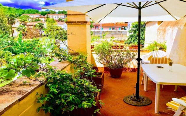 Spoleto Contessa Media, Central Spoleto, Sleeps 4