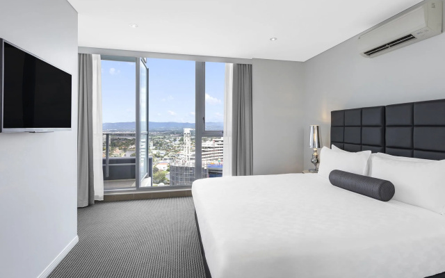 Meriton Suites Broadbeach, Gold Coast