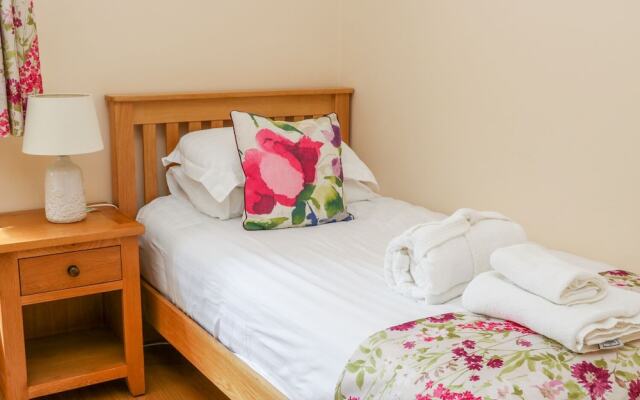 Dinkley Cottage