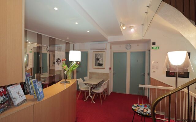Azurene Royal Hotel