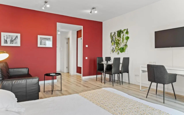 AQUARIUS: Upscale Flat in the Heart of Bucharest!