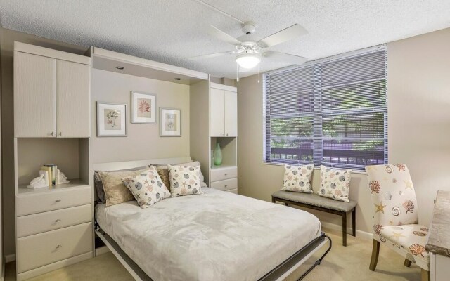 Condo in Community With Beach Access, Pool and Tennis