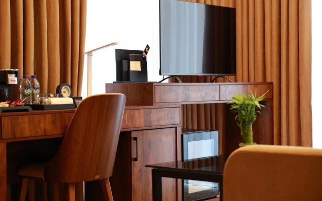 Regal Hotel by Grand