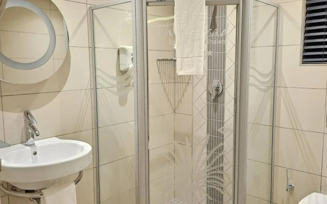 The Cycad Lodge & Chalets