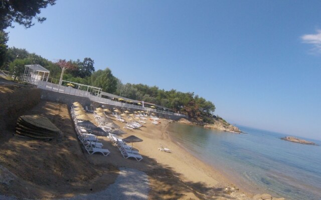 Rainbow Bay Ozdere Beach Hotel