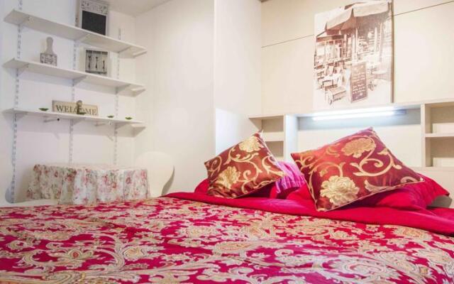 Notre Dame Apartment