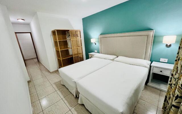 Apartamentos Frontera