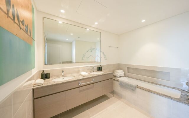 YOGI - Fabulous 2BR Apt Downtown