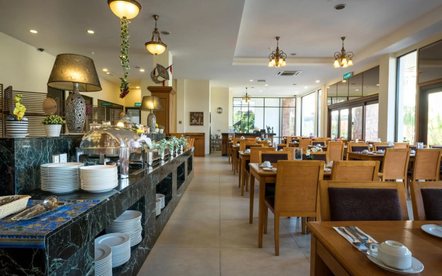 Tok Aman Bali Beach Resort @ Beachfront