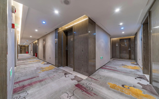 Rezen Select Hotel (Chongqing Jiefangbei)