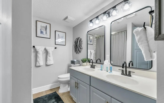 Majestic Beach Towers 2-2003