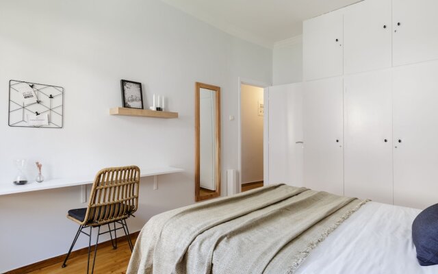 UPSTREET Urban 2BD Apartment in Koukaki