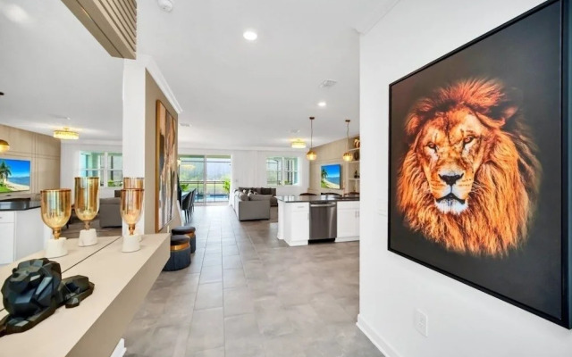 2900penolpe 9 Bedroom Home