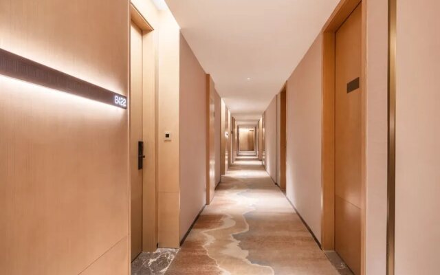 Echeng Hotel (Changchun Yiqi, West High-speed Railway Station)