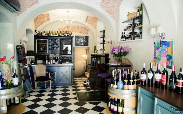 Vintage Boutique Hotel