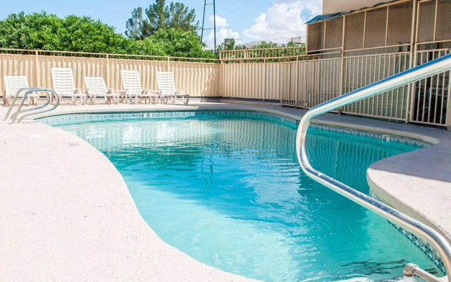 Econo Lodge Las Cruces University Area