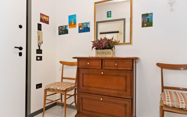 Vibrant Holiday Home in Lazise with Swimming Pool near Lake
