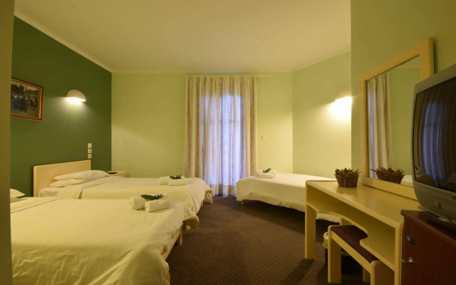 Mont Helmos Hotel