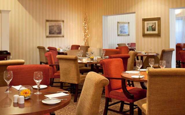 WorldHotels Distinctive Woughton House Hotel