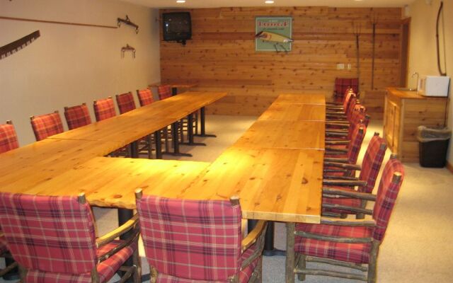 The Lodge at Crooked Lake