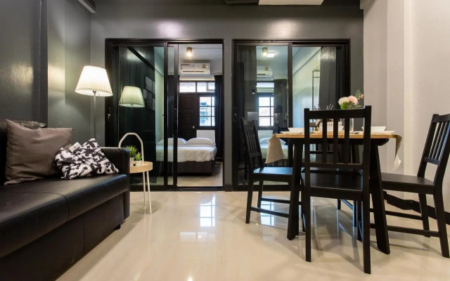 T5 2 Bedrooms/6guests/full kitchen/1 min to BTS