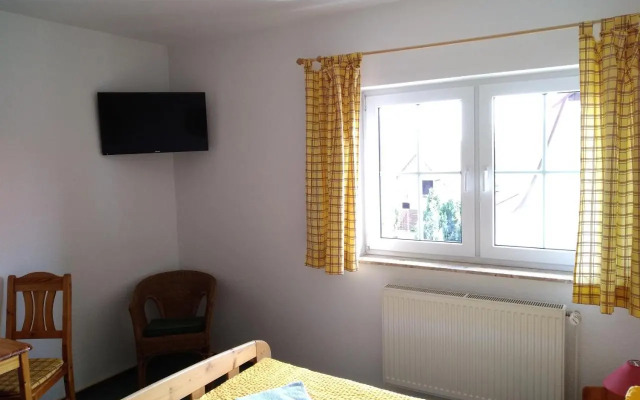 Pension Und Gasthof Zur Scheune