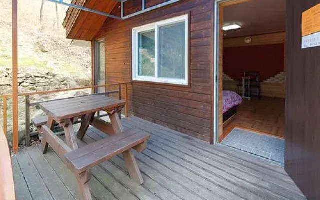 Suncheon Pool Valley Pension