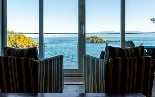 SookePoint Ocean Cottage Resort