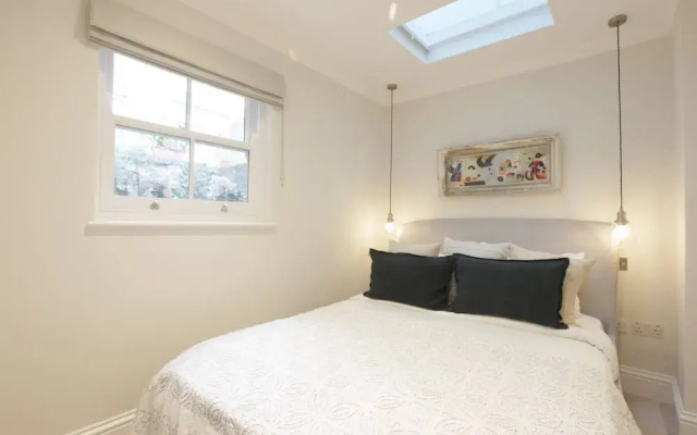 Newly Refurbished 1 Bedroom in Vibrant Notting Hill