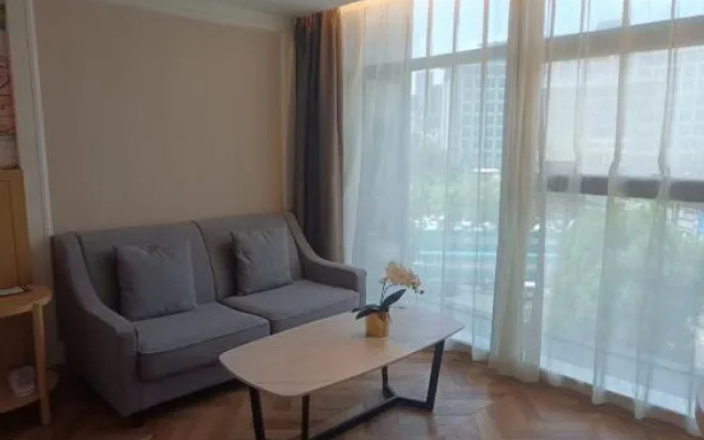 Vienna Hotel (Guiyang Zhongjian Shiguanghui Dayingpo Subway Station) – Guest Rooms – Guiyang