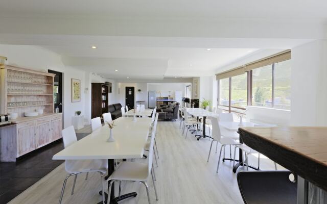 Trackers Falls Creek Lodge Accommodation