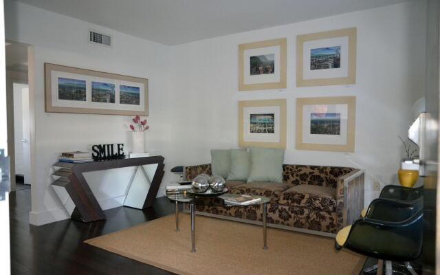 Lincoln Rd-Miami Beach-Charming Vacation Rentals