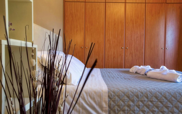 The Olive Grove Apartment by Konnect, Dasia