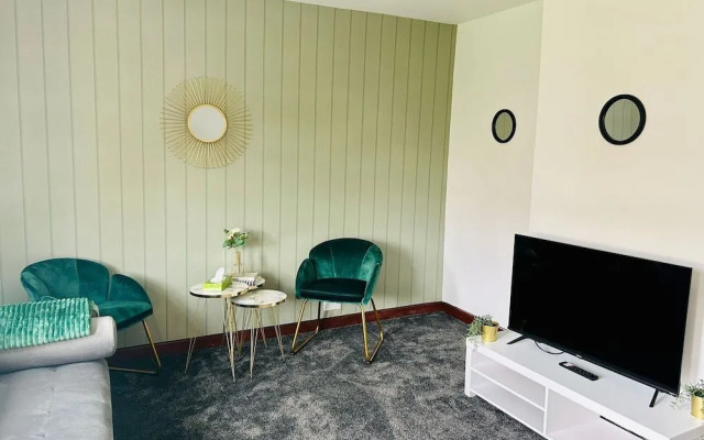 Lady Wilson Apartment