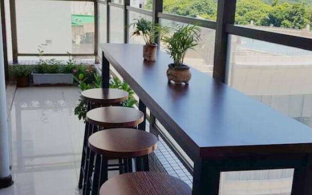 Luck Service Apartment