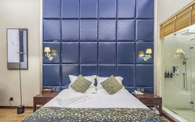 Parkview Hotel (Xinxiang Hongrun Xinyuecheng Heping Road Branch)