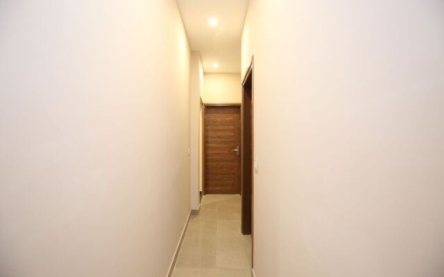 OYO 27743 Hotel Platina