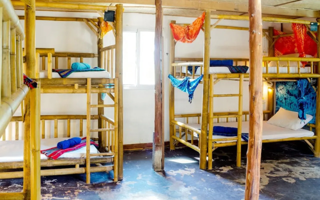 Wild Flower Hostel Koh Lanta