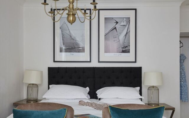 Lyme Townhouse