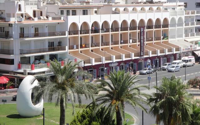 The White Apartments by Ibiza Feeling - Adults Only