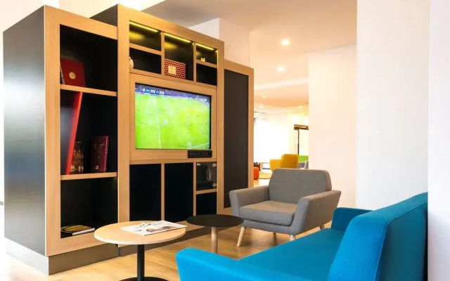 Doubletree By Hilton Paris Bougival