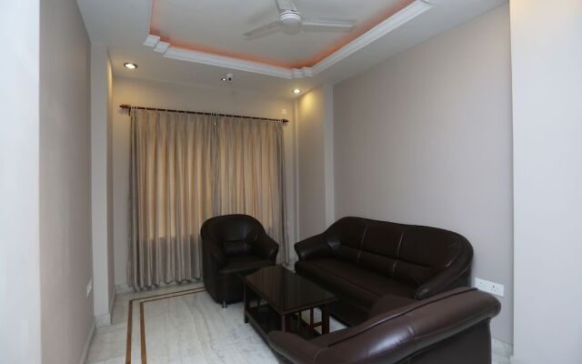 Oyo 19855 B S Guest House