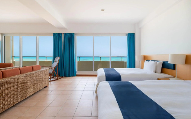 EN RESORT Kumejima EEF Beach Hotel