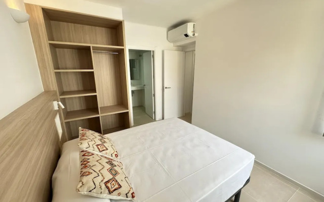 Arago 273 in Roses With 2 Bedrooms and 2 Bathrooms