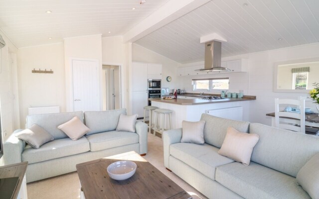 Ash Lodge