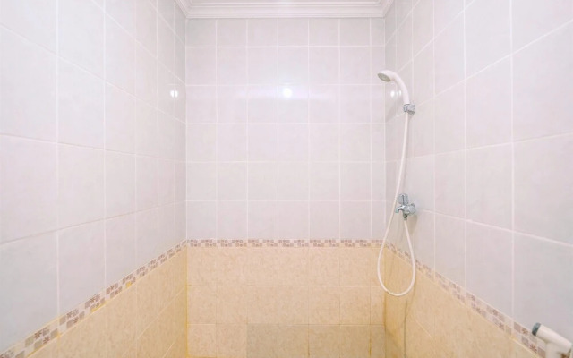 Glitzy 3BR Residence at Grand Palace Kemayoran Apartment