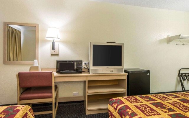 Rodeway Inn Pueblo